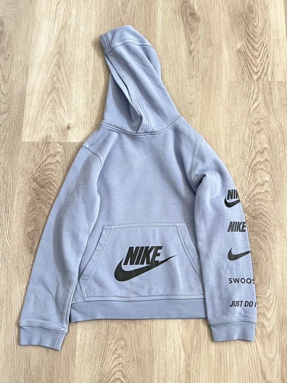 Nike Girls Medium Pale Blue Graphic Logo Hoodie